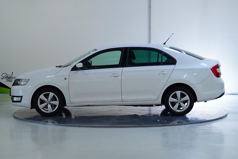 Škoda Rapid - fotka 3 z 26