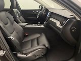 Volvo XC60 B5 AWD DARK PLUS AUT - náhled 24