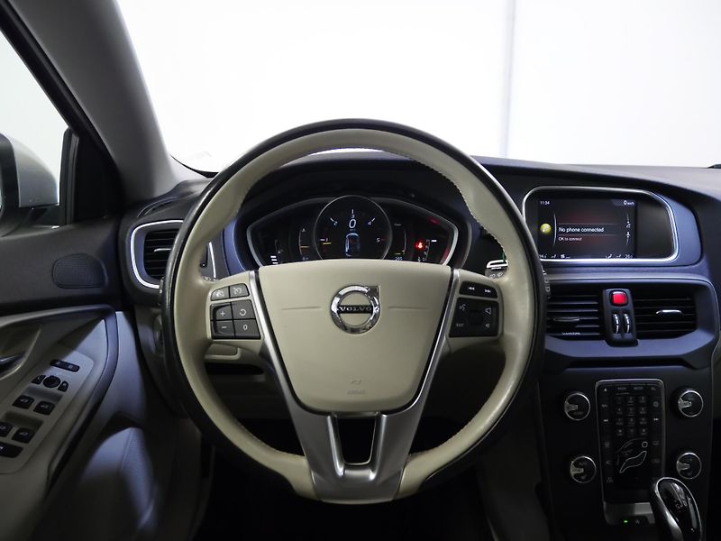 Volvo V40 - fotka 19 z 27