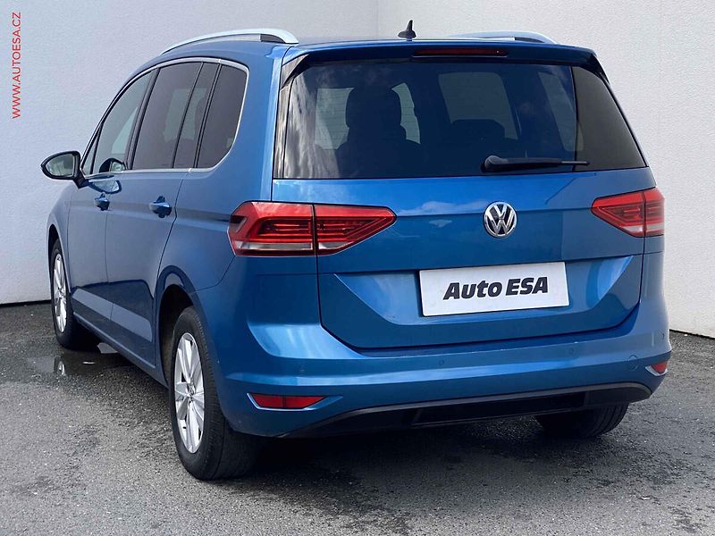Volkswagen Touran (2019) 1.5TSi, 2.maj,ČR, AC, LED - fotka 6 z 18