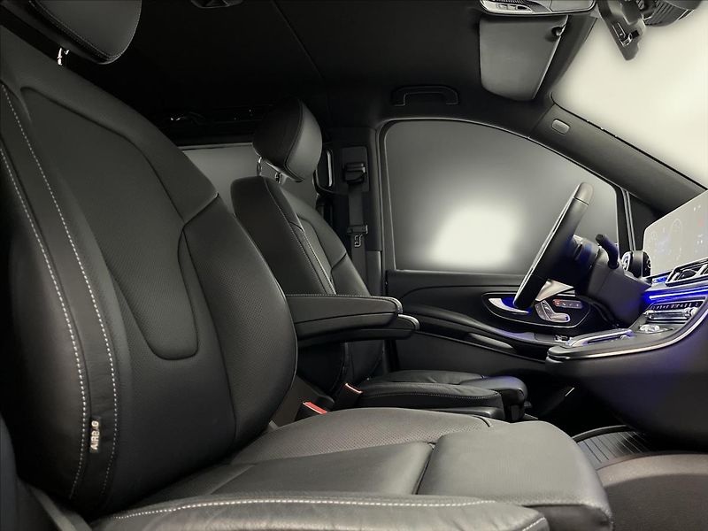 Mercedes-Benz Třídy V 300D XL 4MATIC AVANTGARDE AMG - fotka 15 z 27