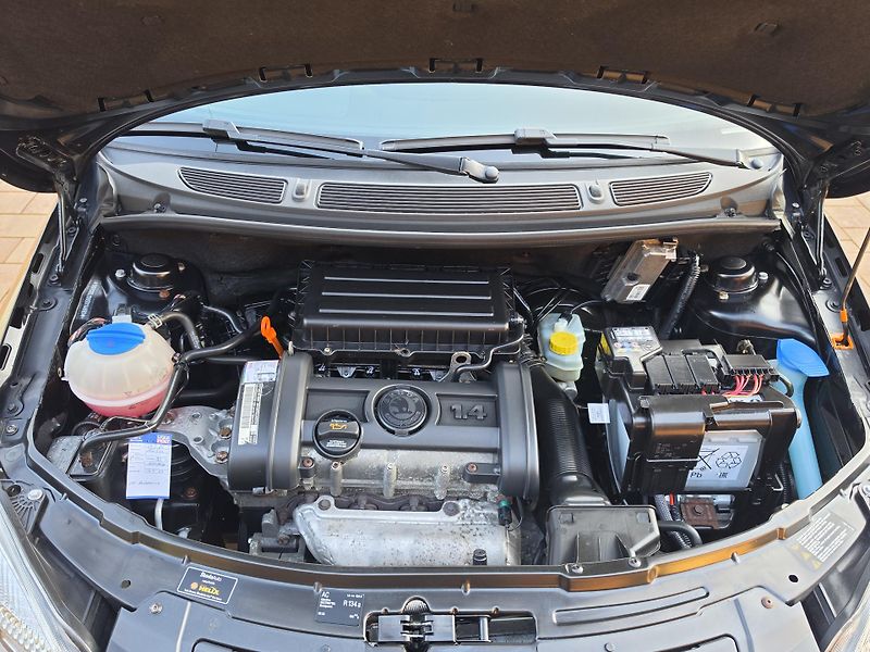 Škoda Roomster (2008) 1.4i 16V STYLE*REZERVACE* - fotka 43 z 46