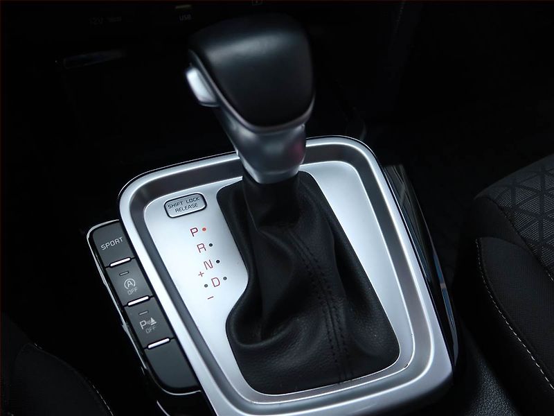 Kia Ceed (2021) Gold 1.5 T-GDI, Automat - fotka 13 z 18