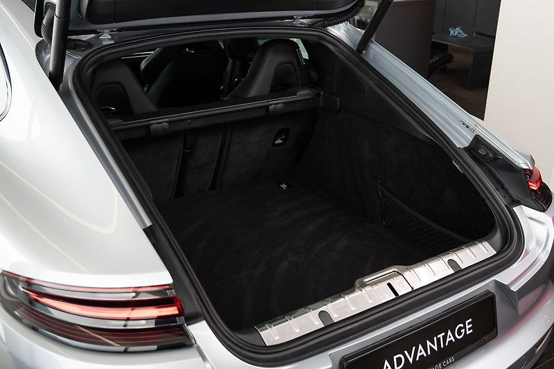 Porsche Panamera - fotka 22 z 25