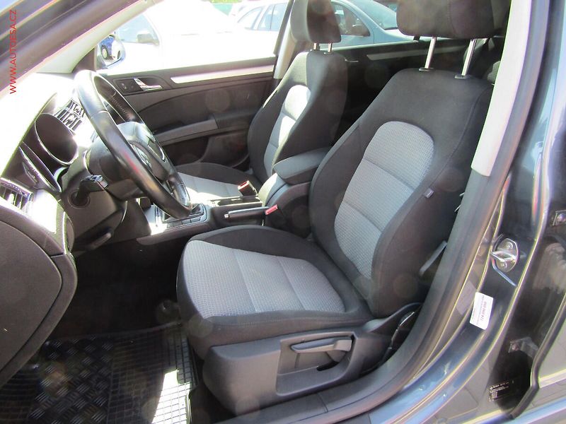Škoda Superb (2009) 2.0TDi, ČR, Xenon, AC - fotka 9 z 23