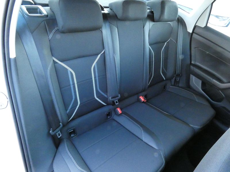 Volkswagen Taigo Style 1.0 TSI - fotka 28 z 30