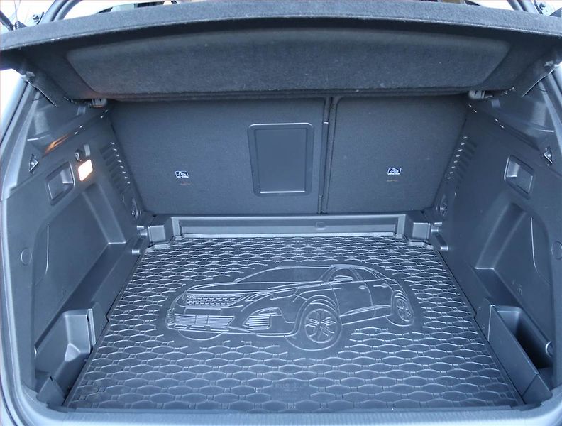 Škoda Fabia (2013) Scout 1.2 TSI, Serv.kniha - fotka 10 z 15