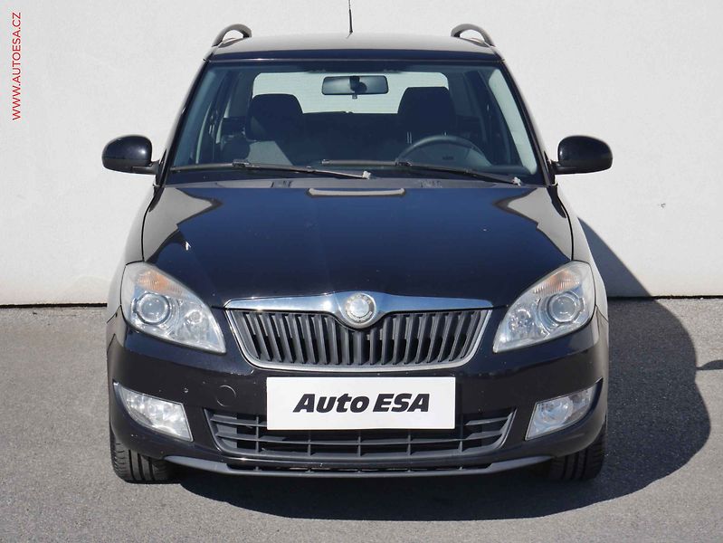 Škoda Fabia (2010) 1.6 TDi, ČR, autoAC - fotka 2 z 20