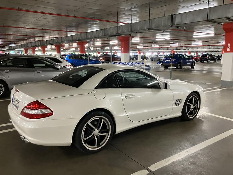 Mercedes-Benz SL (2010) 350 - fotka 4 z 16