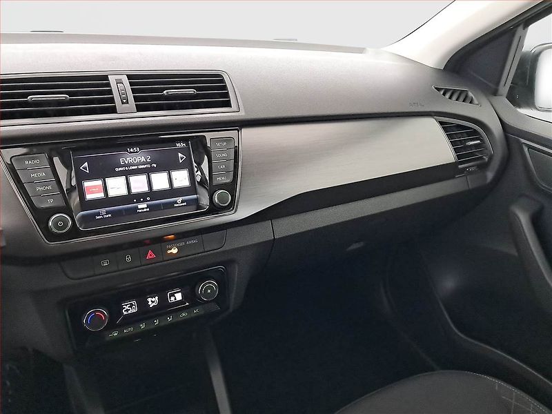 Škoda Fabia (2018) Style 1.0 TSI, Park. senzory - fotka 16 z 19