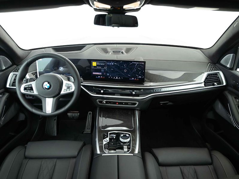 BMW X7 xDrive40d - fotka 6 z 8