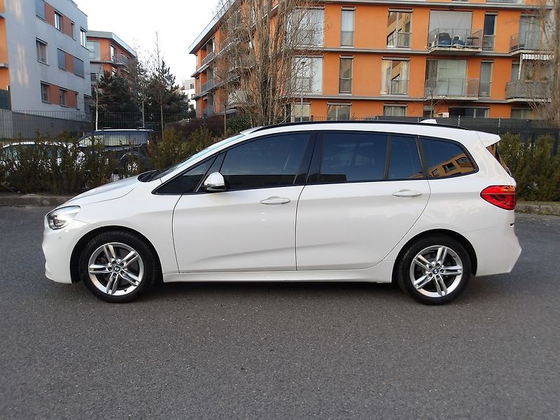 BMW Řada 2 220i AUT.! 7MÍST Gran Tourer - fotka 3 z 32