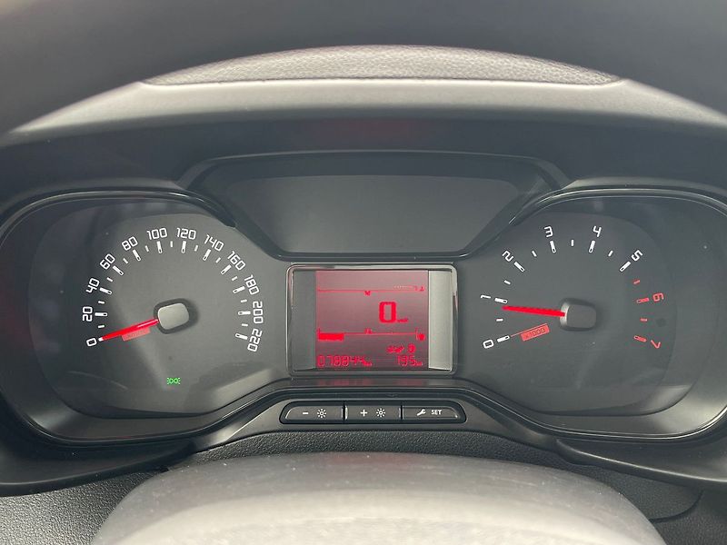 Toyota ProAce 1.5D-4D 75kW*ZADÁNO* - fotka 23 z 25