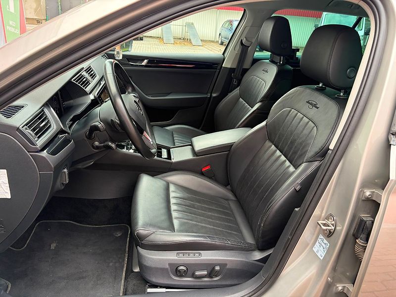 Škoda Superb 2.0 TDI L&K DSG 4x4, ČR, ACC - fotka 19 z 34