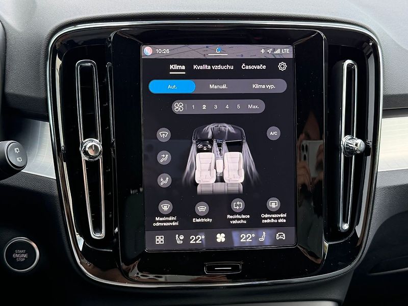 Volvo XC40 PLUS DARK, B3, 360°, PIXEL LED - fotka 19 z 24