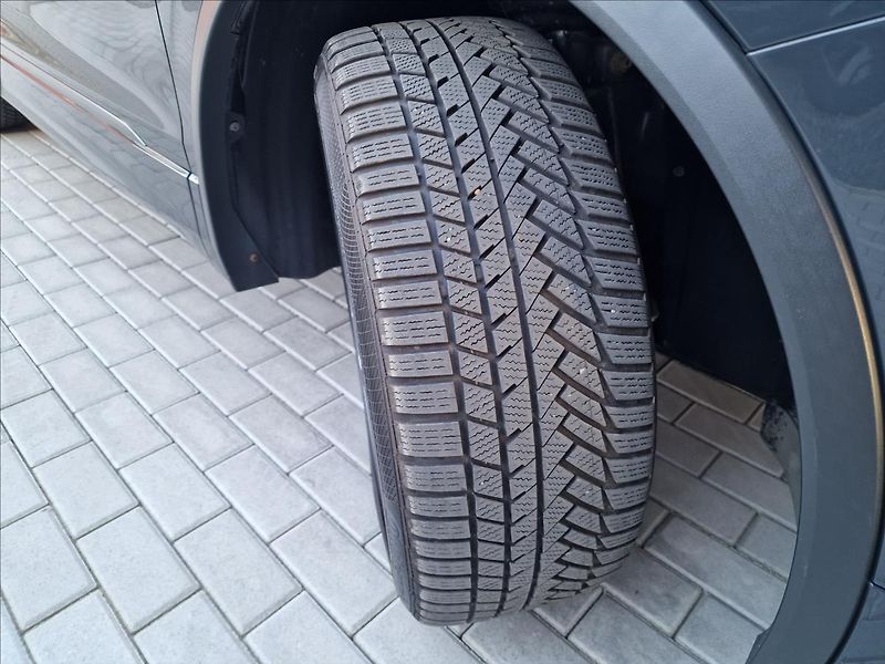 Seat Tarraco 2.0 TDI 147kW DSG 4WD FR,1Maj - fotka 46 z 50