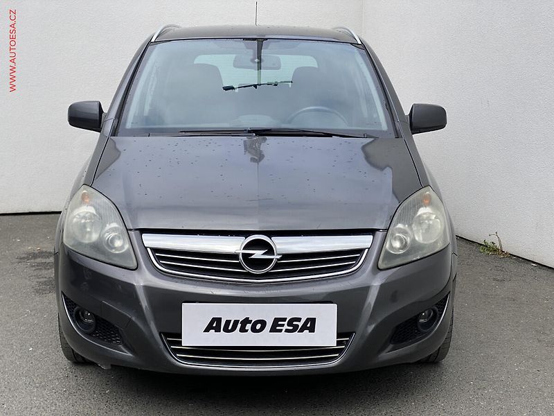 Opel Zafira (2011) 1.7 CDTi 7míst, Edition111 - fotka 2 z 18