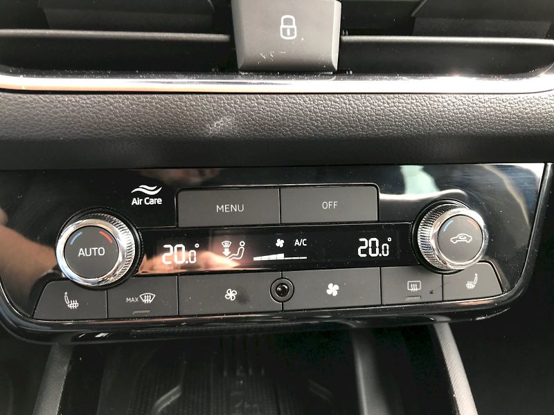 Škoda Scala (2024) SELEC TOP TSI 85/1.0 M6F - fotka 26 z 26
