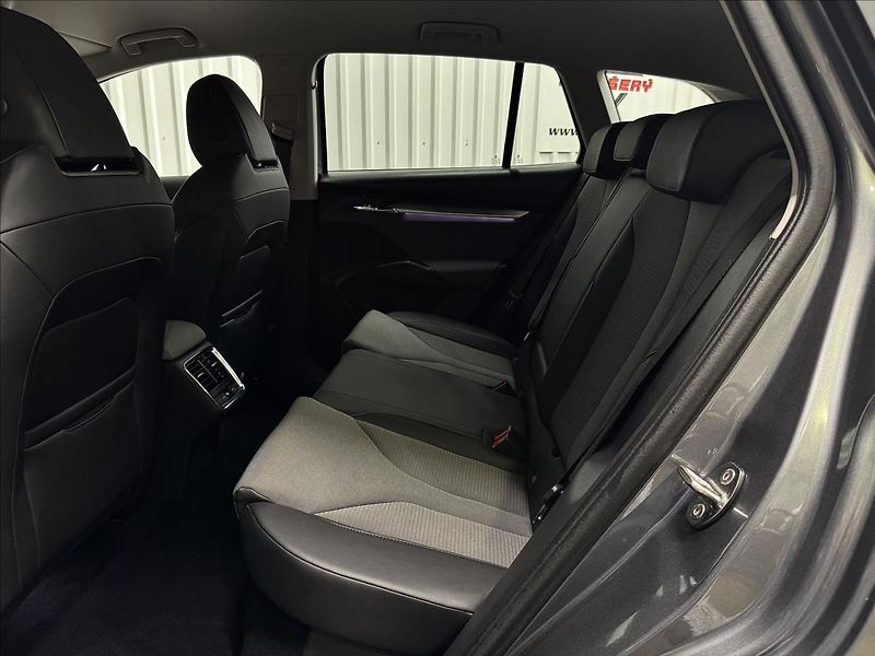 Škoda Enyaq IV80 ACC TAŽNÉ MATRIX LED - fotka 35 z 47