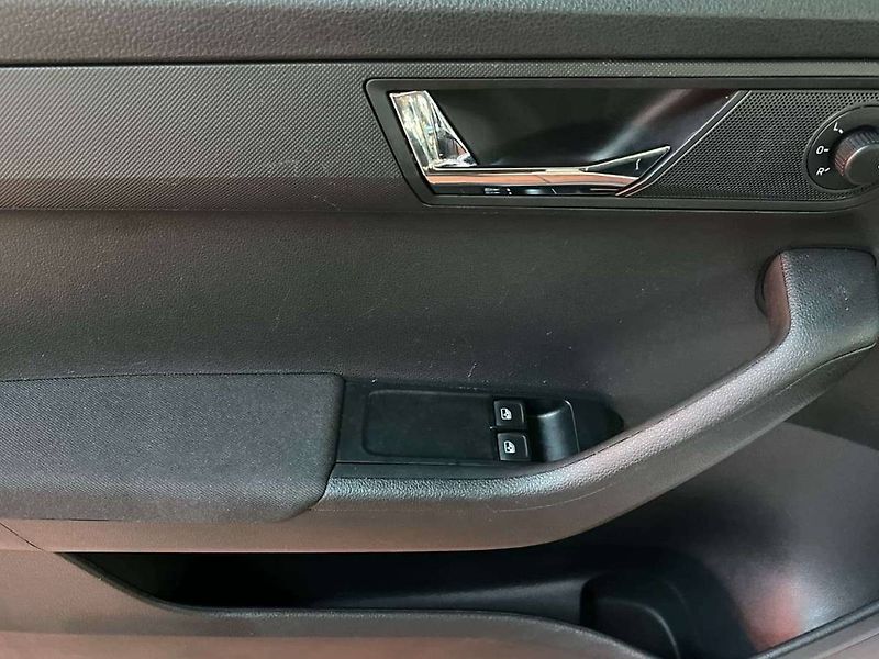 Škoda Fabia (2021) III FL COMBI AMBITION TSI 70/1 - fotka 15 z 20