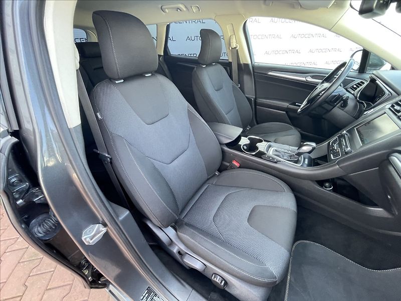 Ford Mondeo 2,0 TDCi,110kW,TITANIUM,serv.k - fotka 24 z 28