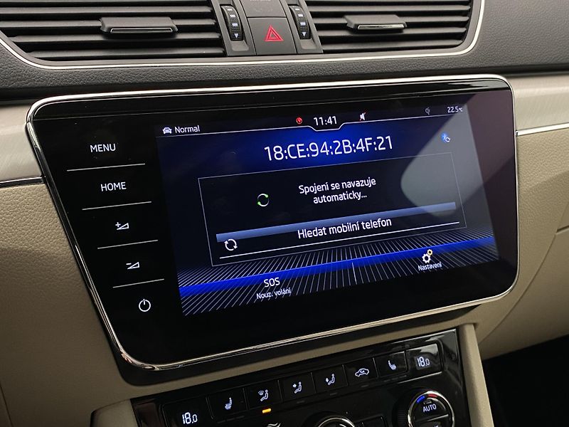 Škoda Superb COMBI 2.0TDI L&K DSG CZ - fotka 41 z 64