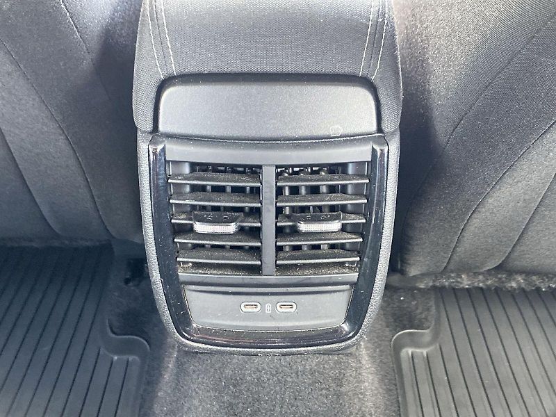 Škoda Scala (2024) 1.0 TSI Ambition - fotka 26 z 31