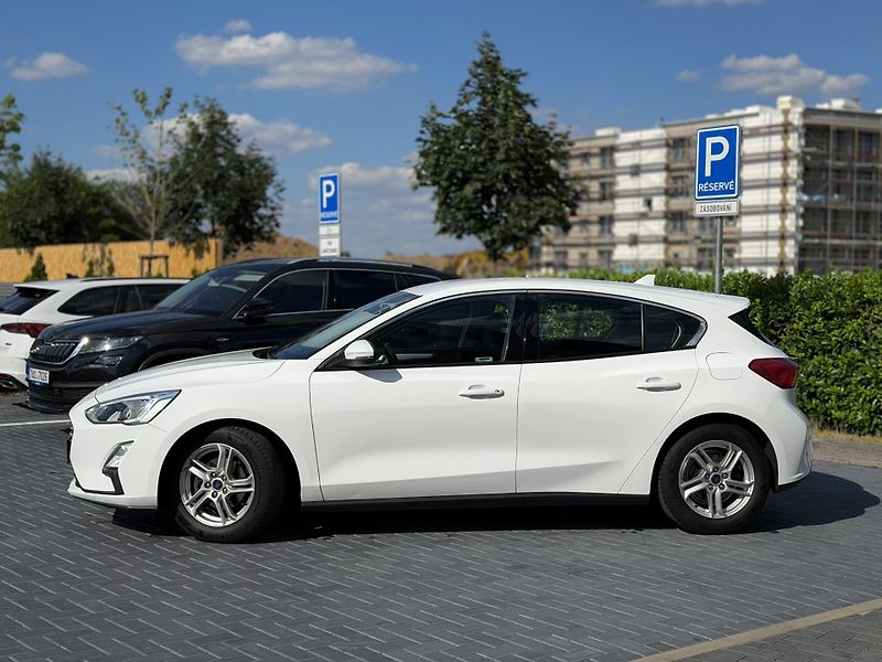 Ford Focus (2019) 1.0 ecoboost 92 kw/DPH - fotka 2 z 23