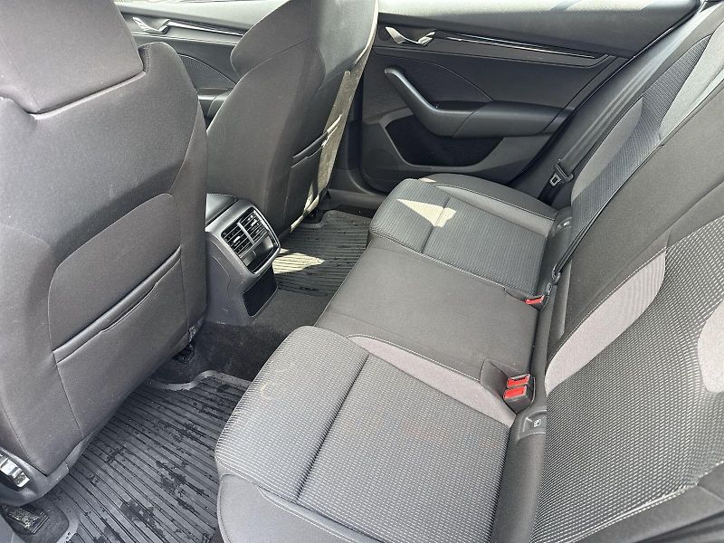 Škoda Octavia (2023) Combi 2.0 TDI 4x4 DSG Ambition - fotka 8 z 31