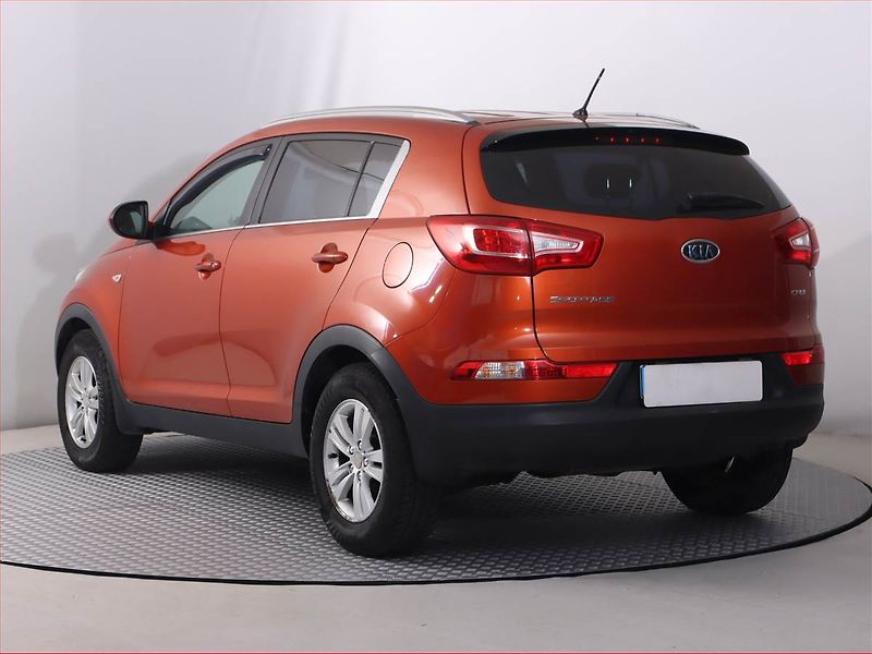 Kia Sportage (2011) 2.0 CRDi, Tempomat - fotka 4 z 17
