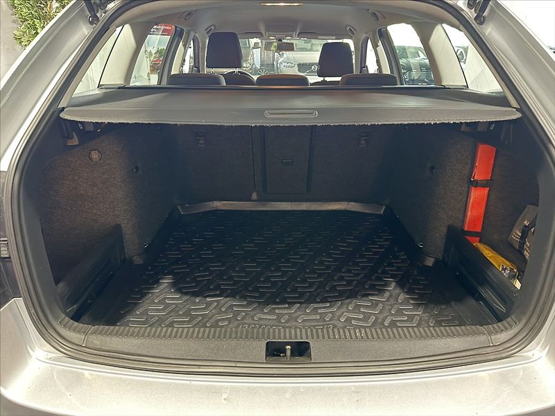 Škoda Octavia 1,6   TDI KEY-LESS TAŽNÉ ČR - fotka 24 z 29