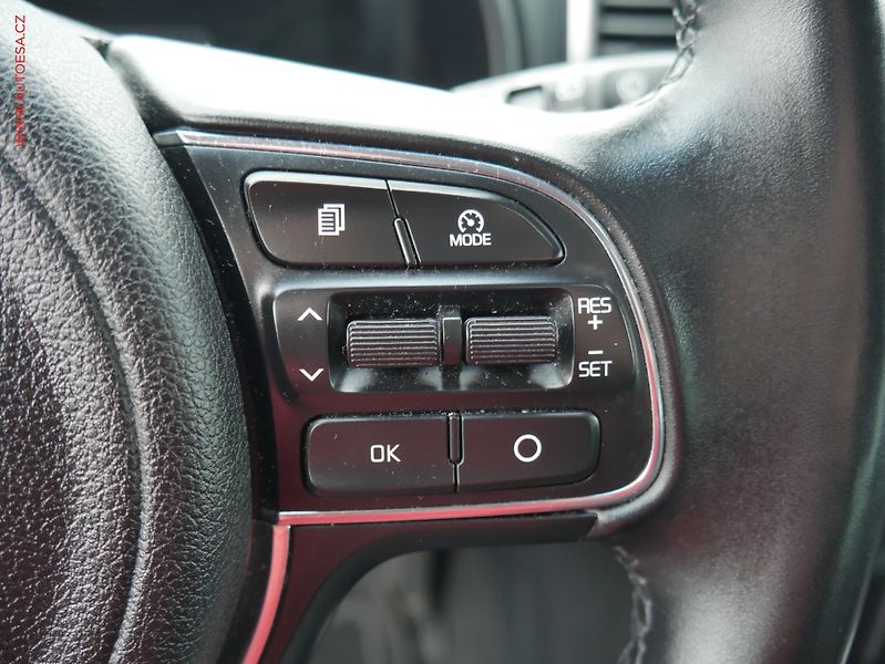 Kia Sportage (2017) 1.6 GDi, 2.maj,ČR, Navi - fotka 20 z 22