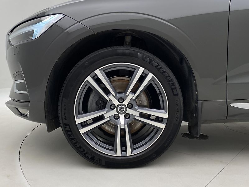 Volvo XC60 B4 AWD INSCRIPTION AUT  - fotka 39 z 50