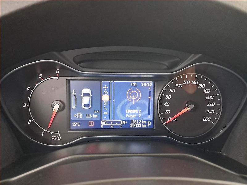 Ford Mondeo (2013) 2.2 TDCi, Automat, Navi - fotka 11 z 18
