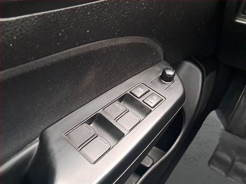 Suzuki Swift (2015) 1.2, Tempomat - fotka 19 z 19