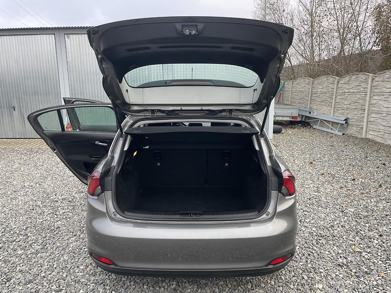 Fiat Tipo 1.4Ti-JET 120PS LPG LOUNGE TOP - fotka 123 z 187