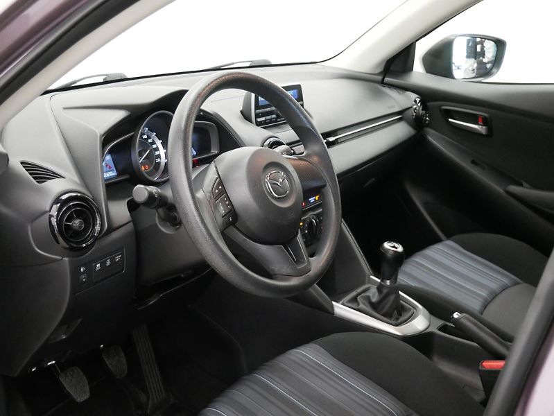 Mazda 2 - fotka 13 z 22