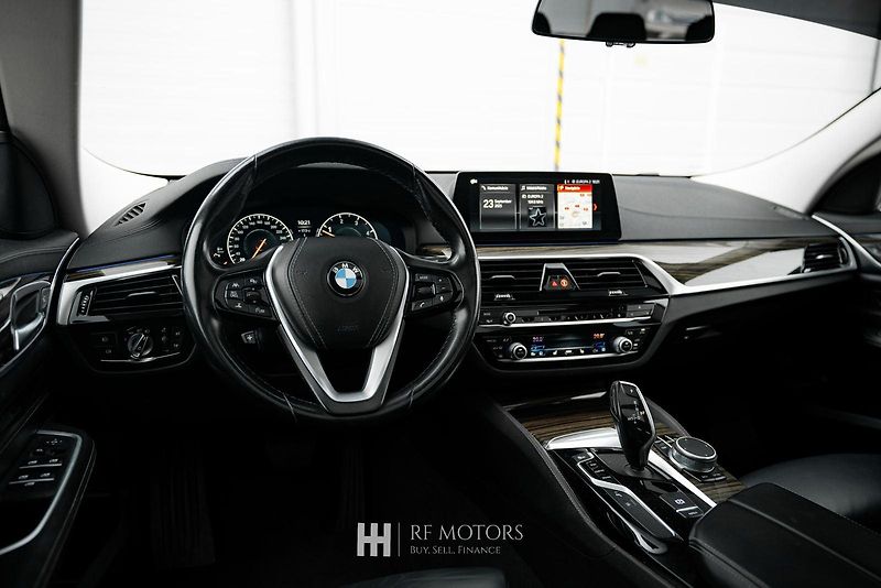 BMW Řada 6 (2018) 630d GT 195kW - fotka 19 z 42