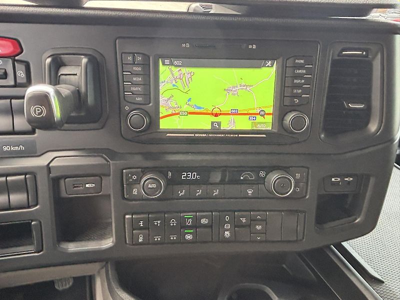 Scania R460 6X2 EURO 6 + WECON  - fotka 27 z 30