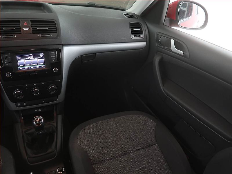 Škoda Yeti (2015) 1.2 TSI, Tempomat - fotka 8 z 18