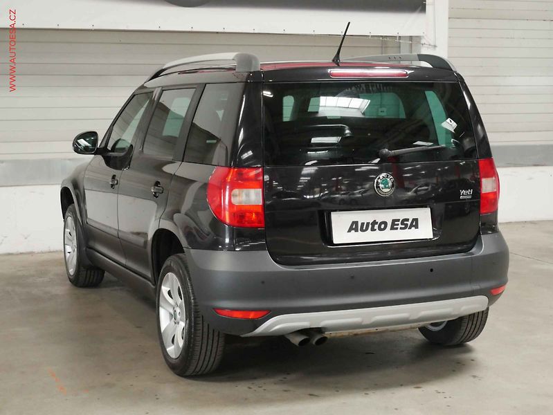 Škoda Yeti (2013) 1.6 TDi, xenon, autoAC - fotka 4 z 21
