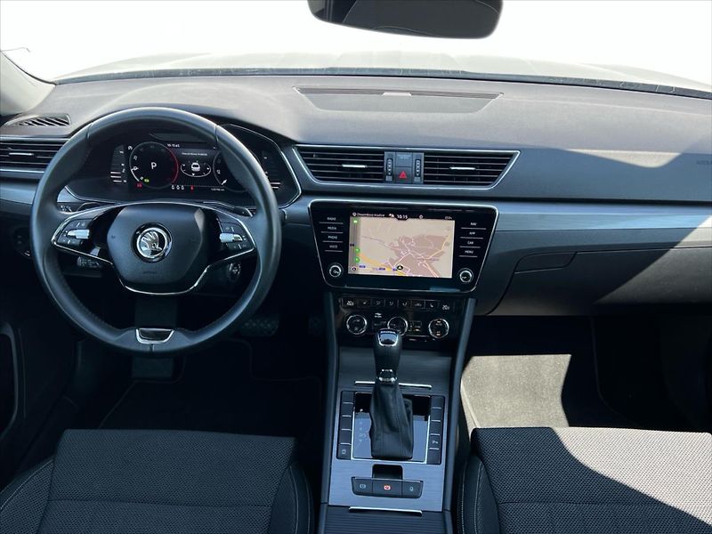 Škoda Superb 2,0 TDi 110kW 7DSG STYLE  REZE - fotka 5 z 27