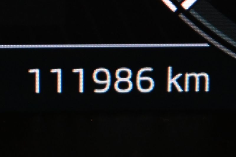 Škoda Karoq 2,0 TDI 110 kW VIRTUAL Kamera - fotka 17 z 30