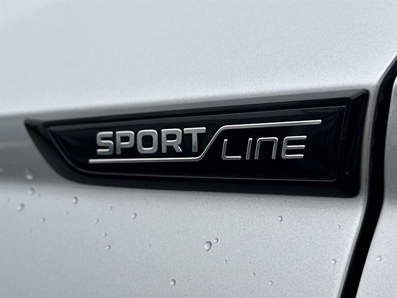 Škoda Karoq (2025) 2.0 TDI 4x4 DSG Sportline - fotka 29 z 33