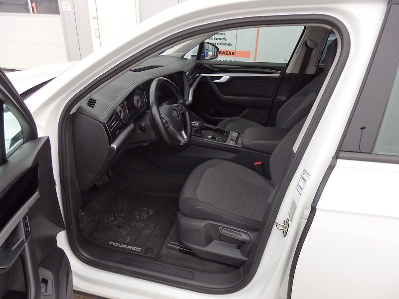 Volkswagen Touareg 3.0 TDI 170 kW ZÁVĚS, ODPOČET - fotka 6 z 23