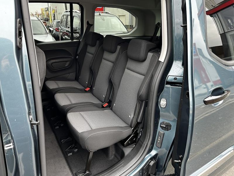 Toyota ProAce City Verso 1.5L 130k Family ODBĚR 1/2027 - fotka 15 z 31