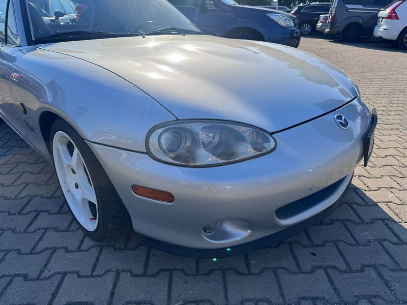 Mazda MX-5 (2000) NB 1,8 107 KW SVOR 6Q - fotka 10 z 45
