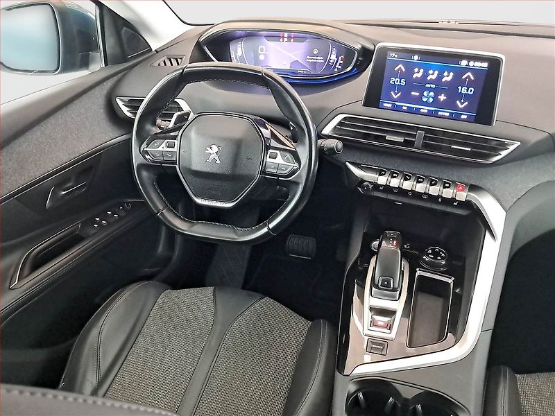 Peugeot 5008 (2019) Allure PureTech 130, Automat - fotka 7 z 21