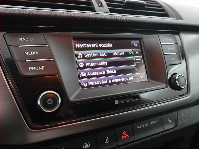 Škoda Fabia (2015) Style 1.4 TDI, po STK - fotka 18 z 20