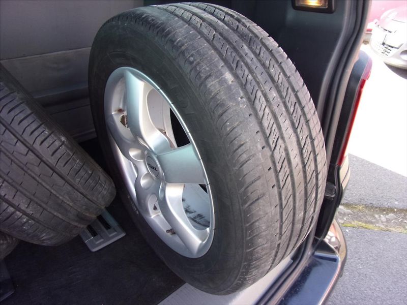 Volkswagen Multivan 2,5 TDI Comfortline 4x4 - fotka 16 z 27